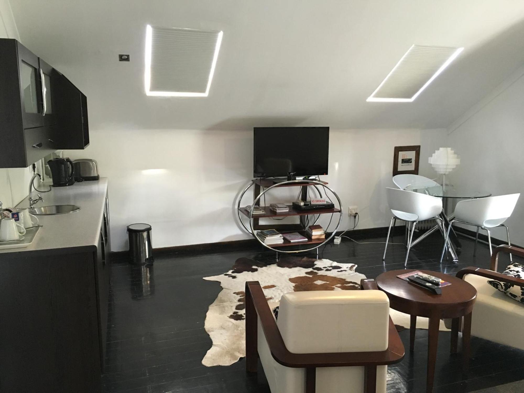 メルビレ タレット ゲストハウス ヨハネスブルグ 部屋 写真